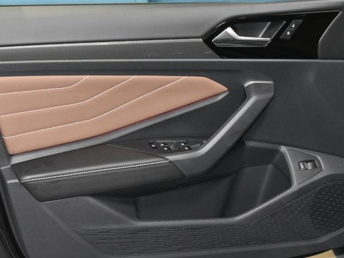 New 2026 Volkswagen Jetta SEL FWD image 3