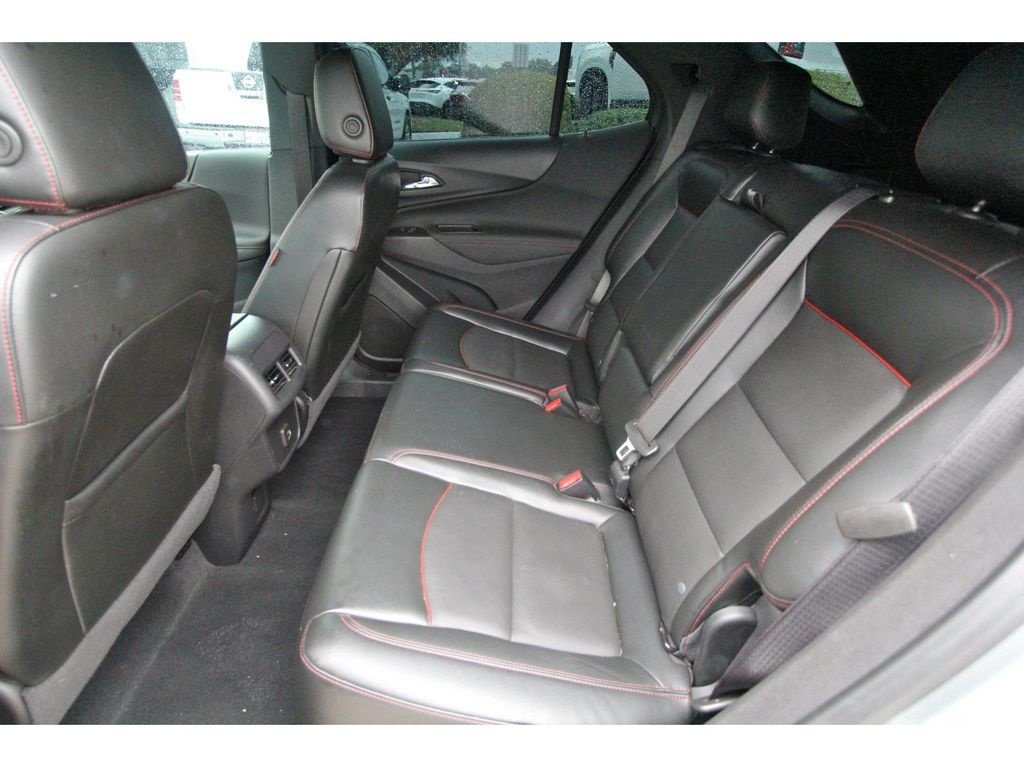 Used 2023 Chevrolet Equinox RS w/ RS Leather Package FWD image 7