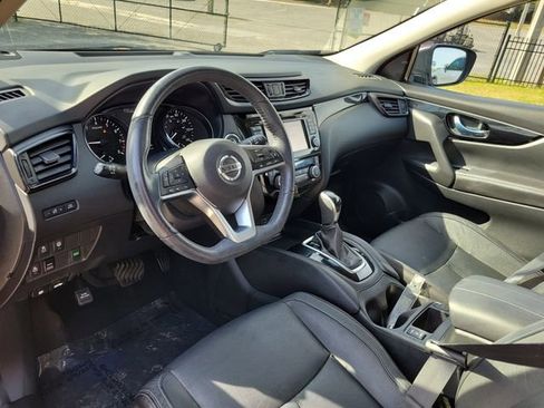 Used 2017 Nissan Rogue Sport SL w/ SL Premium Package AWD/4WD image 11