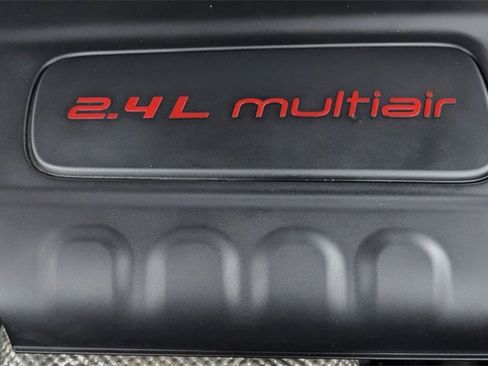 Certified 2020 Jeep Renegade Altitude image 30