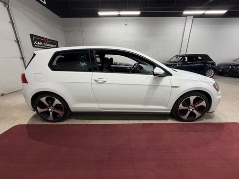 Used 2016 Volkswagen GTI S image 11