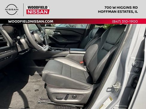 Used 2024 Nissan Rogue SL AWD/4WD image 22