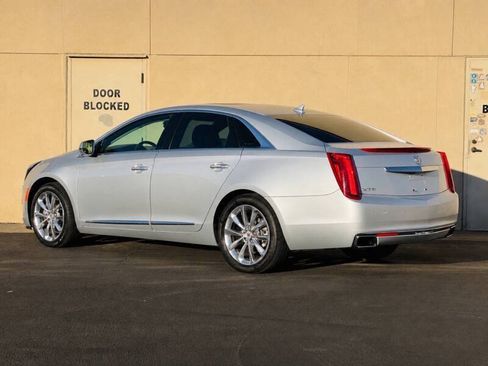 Used 2013 Cadillac XTS Luxury FWD image 5