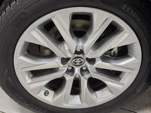 Used 2022 Toyota Highlander Limited image 12