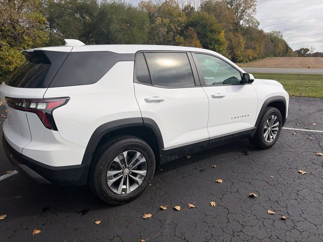 Used 2026 Chevrolet Equinox LT FWD image 10