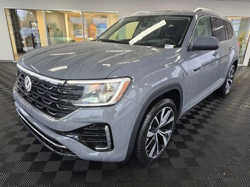 New 2026 Volkswagen Atlas SEL Premium R-Line image 8