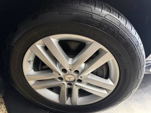 Used 2013 Mercedes-Benz GL 450 GL 450 4MATIC AWD 4dr SUV image 28