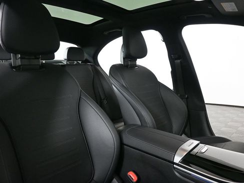 Used 2025 Mercedes-Benz C 300 Sedan image 20