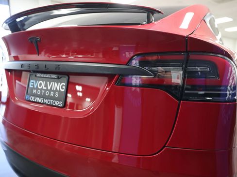 Used 2020 Tesla Model X Long Range AWD/4WD image 17