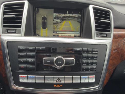 Used 2014 Mercedes-Benz GL 550 4MATIC image 90