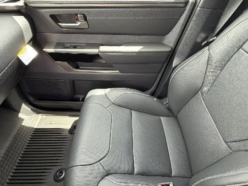 New 2026 Toyota Tundra Limited AWD/4WD image 12