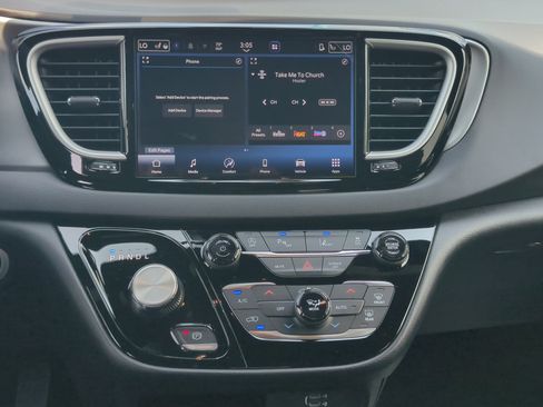 New 2027 Chrysler Pacifica LX FWD image 16
