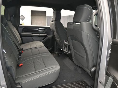 Used 2025 RAM 1500 Big Horn AWD/4WD image 35