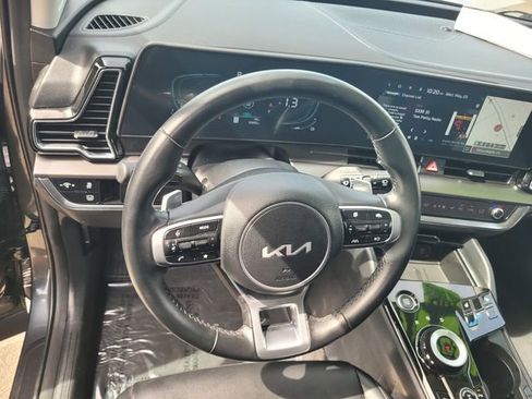 Used 2024 Kia Sportage EX AWD/4WD image 30