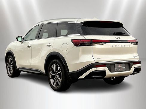 Used 2023 INFINITI QX60 Luxe w/ Performance Audio Package AWD/4WD image 4