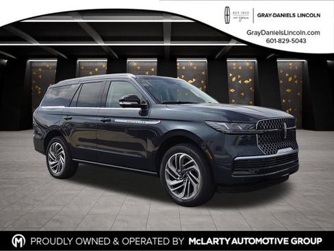 New 2026 Lincoln Navigator Reserve AWD/4WD image 1