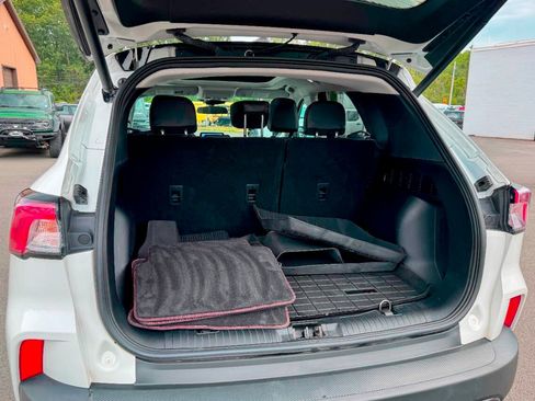 Used 2022 Ford Escape SEL w/ SEL Stealth AWD Package image 13