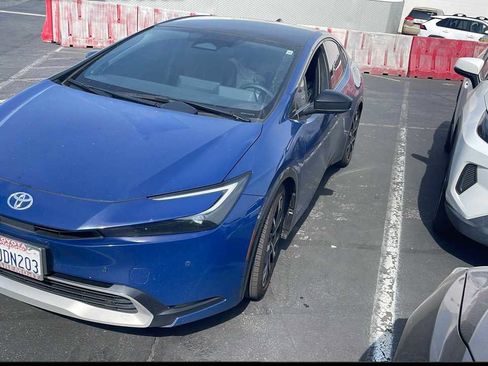 Used 2023 Toyota Prius Prime Premium image 1