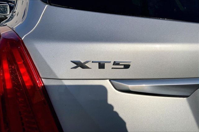 Used 2019 Cadillac XT5 Premium Luxury AWD/4WD image 7