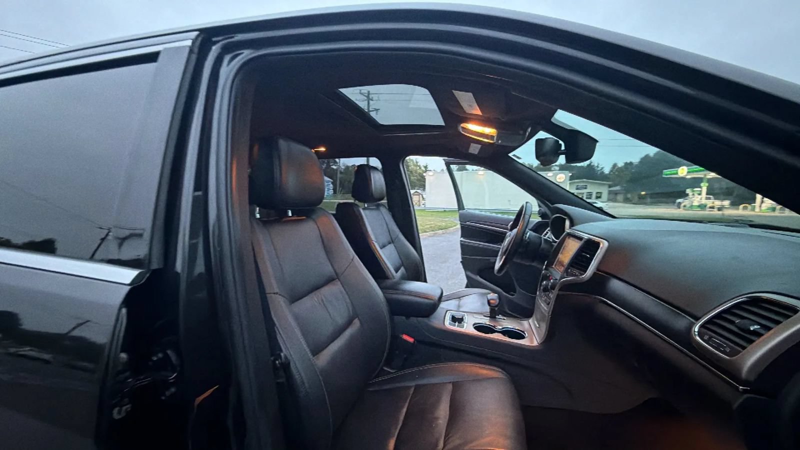 Used 2014 Jeep Grand Cherokee Limited AWD/4WD image 48