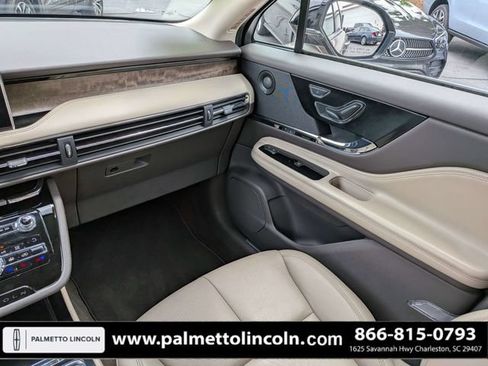 Used 2020 Lincoln Corsair Reserve FWD image 16