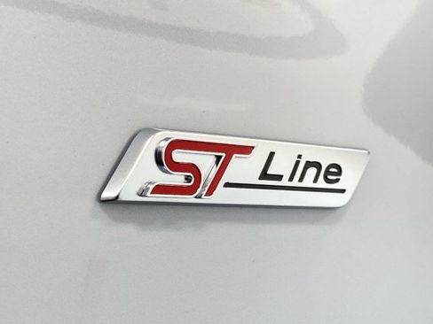 New 2025 Ford Escape ST-Line w/ Tech Pack #1 image 14