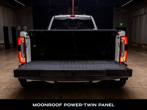 Used 2026 Ford F350 Platinum w/ Platinum Plus Package AWD/4WD image 9