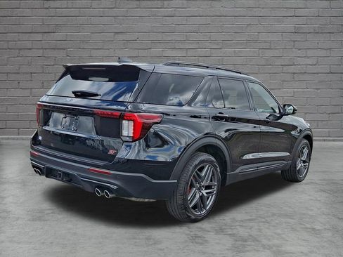 Used 2025 Ford Explorer ST w/ Sun And Sound Package AWD/4WD image 12