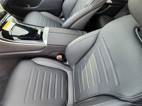 Certified 2025 Mercedes-Benz GLC 300 4MATIC image 6