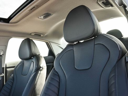 New 2026 Hyundai Elantra Limited image 18