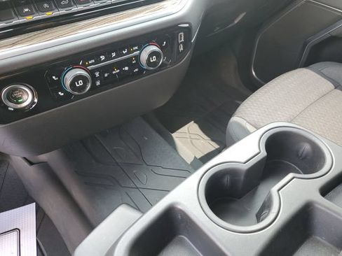 Used 2022 Chevrolet Silverado 1500 LT AWD/4WD image 20