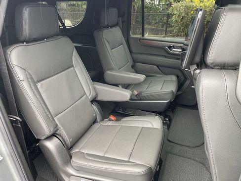 New 2026 GMC Yukon XL Denali w/ Denali Reserve Package AWD/4WD image 28