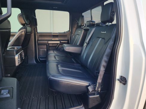 Used 2018 Ford F150 Platinum w/ Equipment Group 701A Luxury AWD/4WD image 18