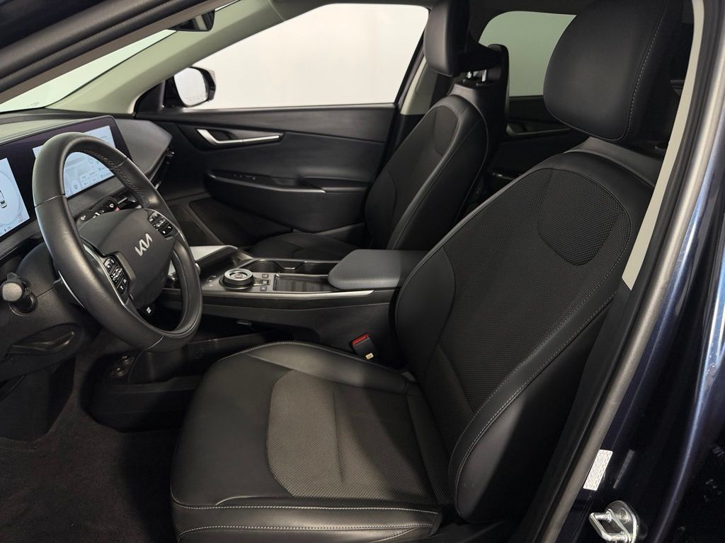 Used 2024 Kia EV6 Light RWD image 22