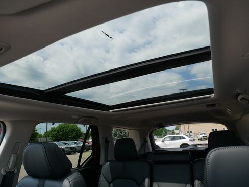 Certified 2023 Honda Pilot Touring image 33