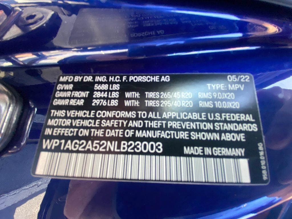 Used 2022 Porsche Macan S AWD/4WD image 32