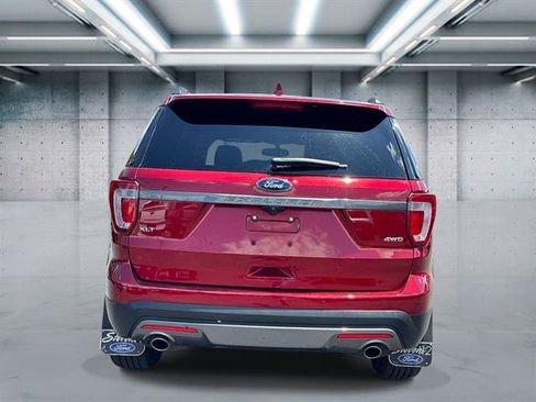 Certified 2017 Ford Explorer XLT w/ Equipment Group 202A AWD/4WD image 5
