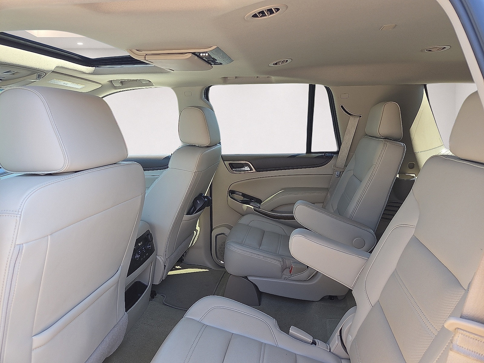 Certified 2018 GMC Yukon Denali w/ Denali Ultimate Package AWD/4WD image 20
