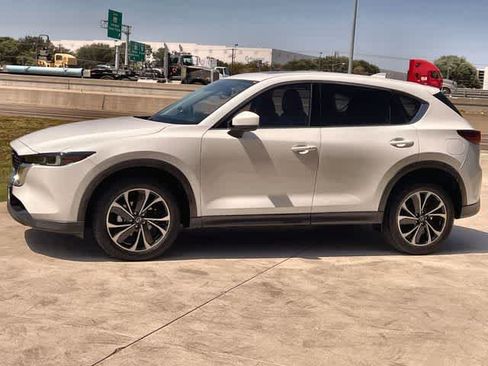 Used 2022 MAZDA CX-5 AWD 2.5 S w/ Premium Package image 4