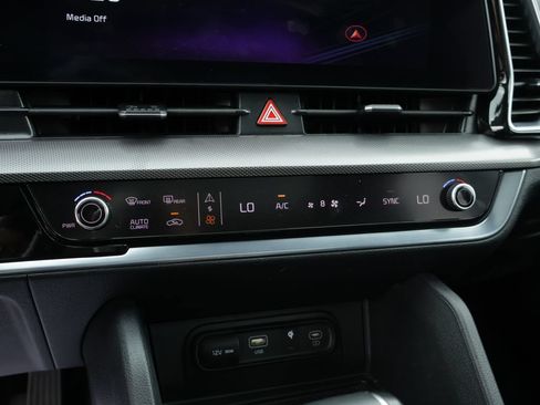 Certified 2025 Kia Sportage SX FWD image 34