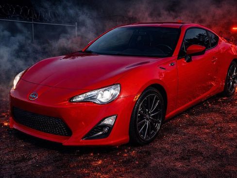 Used 2016 Scion FR-S image 1