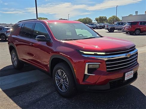 New 2026 Chevrolet Traverse LT w/ Driver Confidence Package image 5
