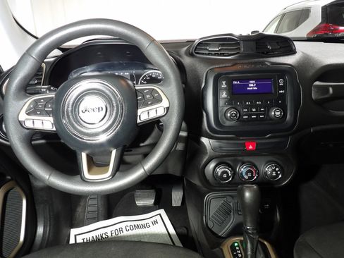 Used 2017 Jeep Renegade Sport w/ Power & Air Group FWD image 11