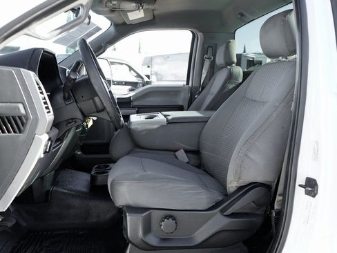 Used 2017 Ford F550 2WD Regular Cab Super Duty w/ Advanced Security Pack image 26