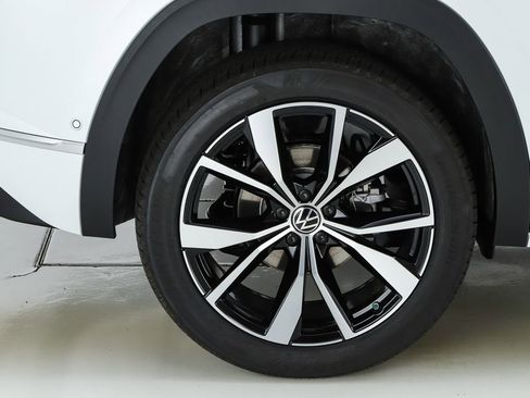 New 2026 Volkswagen Atlas Cross Sport SEL Premium R-Line AWD/4WD image 13