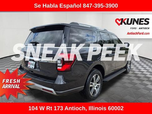 Used 2024 Ford Expedition Limited AWD/4WD image 9