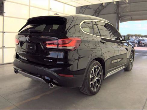 Used 2022 BMW X1 sDrive28i w/ Premium Package 2 FWD image 9