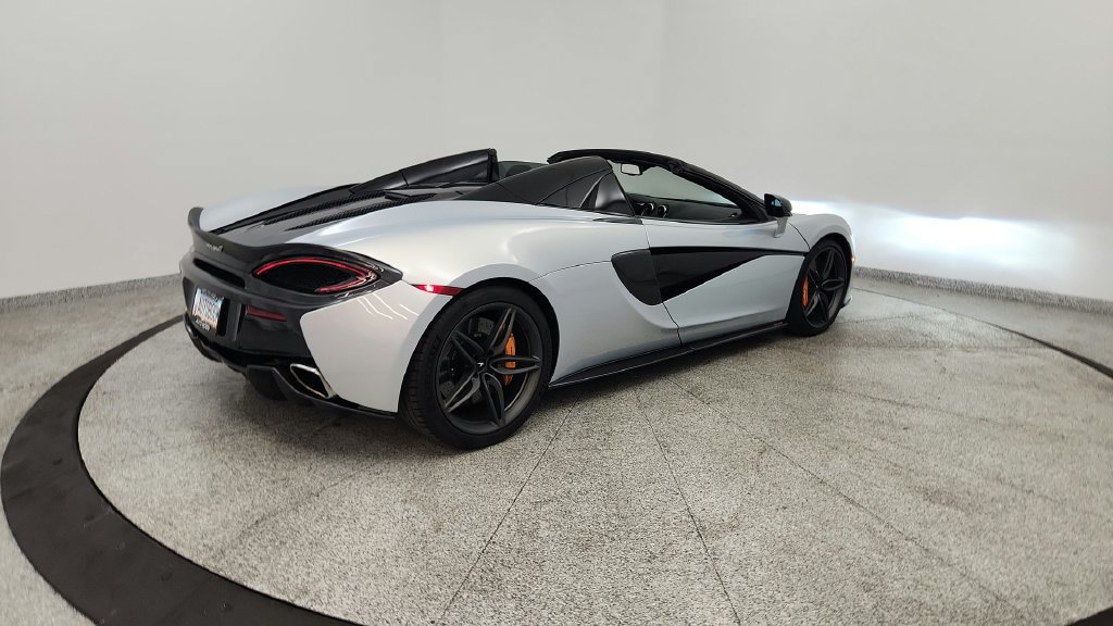 Used 2019 McLaren 570S Spider RWD image 38