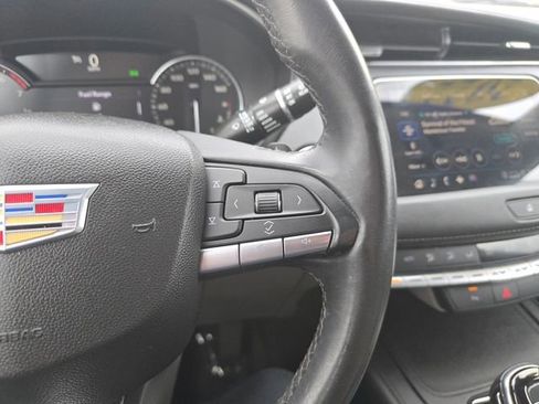 Used 2022 Cadillac XT4 Luxury image 18