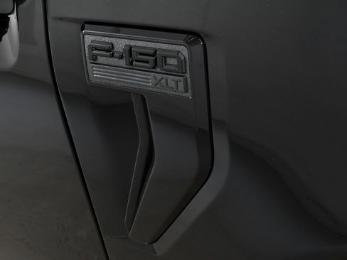 New 2025 Ford F150 XLT w/ Equipment Group 302A MID image 21